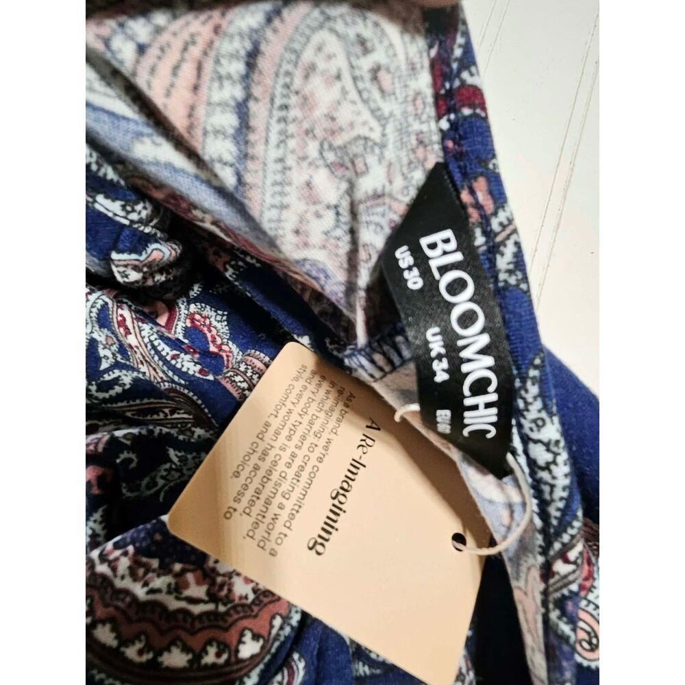 BloomChic Plus Size 30 Paisley Maxi Dress Long Sleeve Faux Wrap Petal Hem NWT - Picture 3 of 5